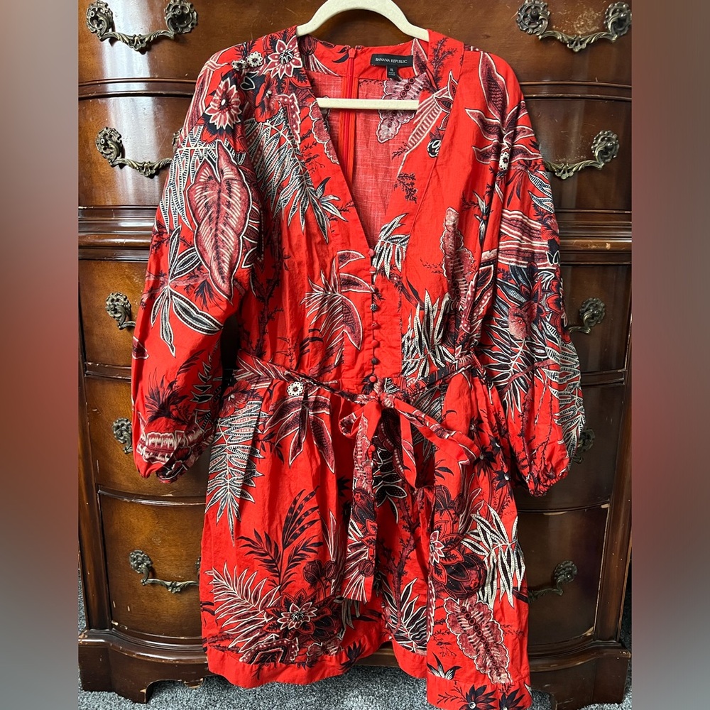 Banana Republic Balloon Sleeve V Neck Dress